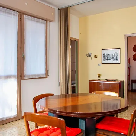 Apartament Guesthost - Cozy Flat With Terrace Near The