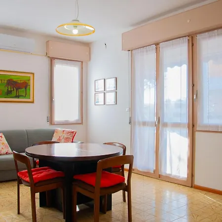 Guesthost - Cozy Flat With Terrace Near The Alghero