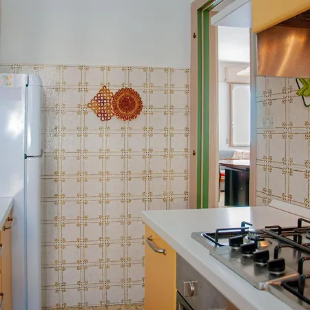 Guesthost - Cozy Flat With Terrace Near The דירה *