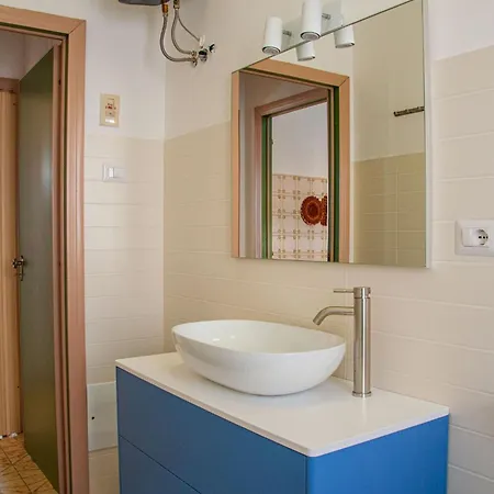 Guesthost - Cozy Flat With Terrace Near The *